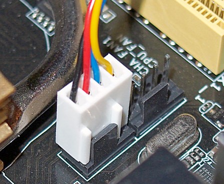 4-pin разьем на материнской плате